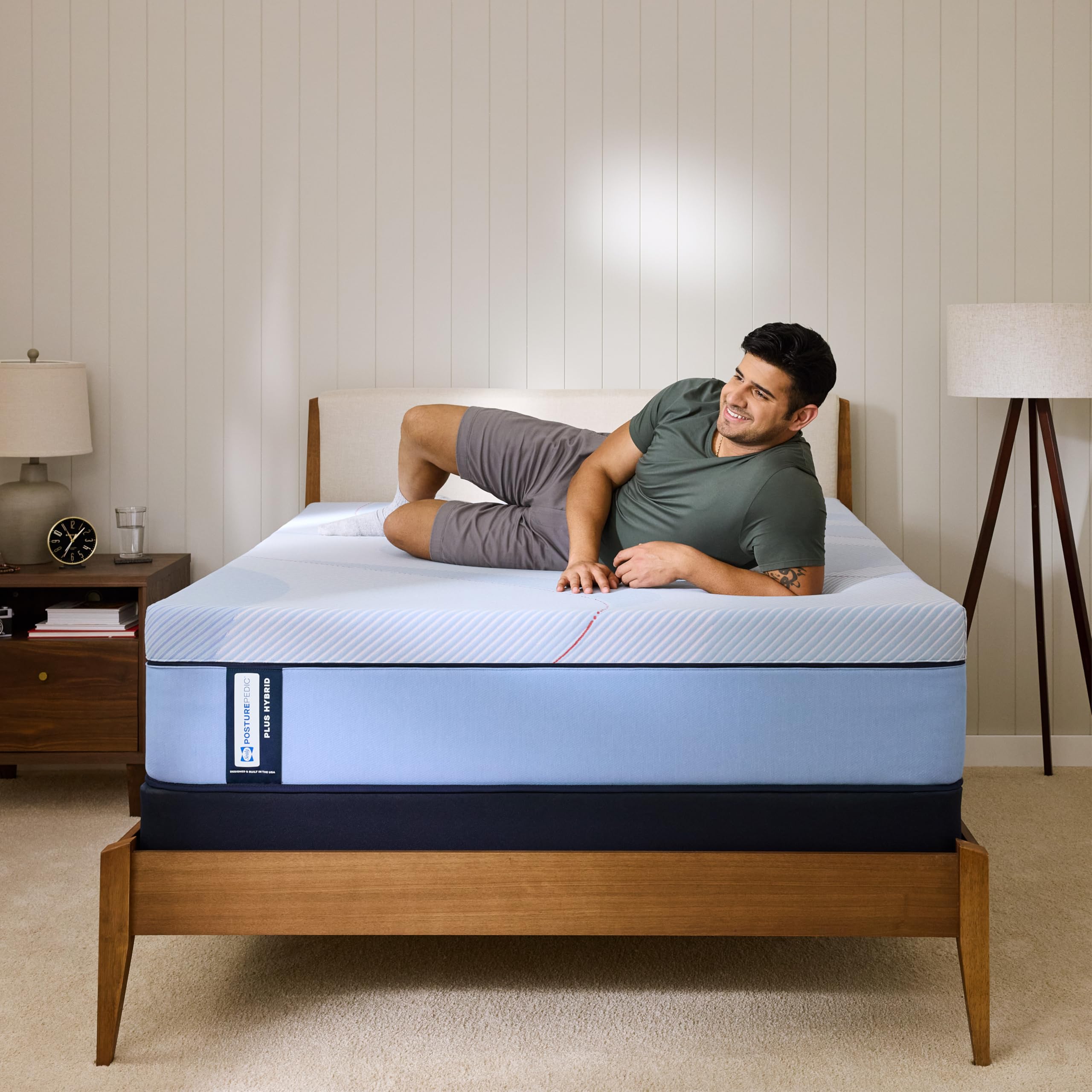 Sealy Posturepedic® Plus Glenshaw 13" Medium Tight Top Hybrid Mattress - Queen - Image 7