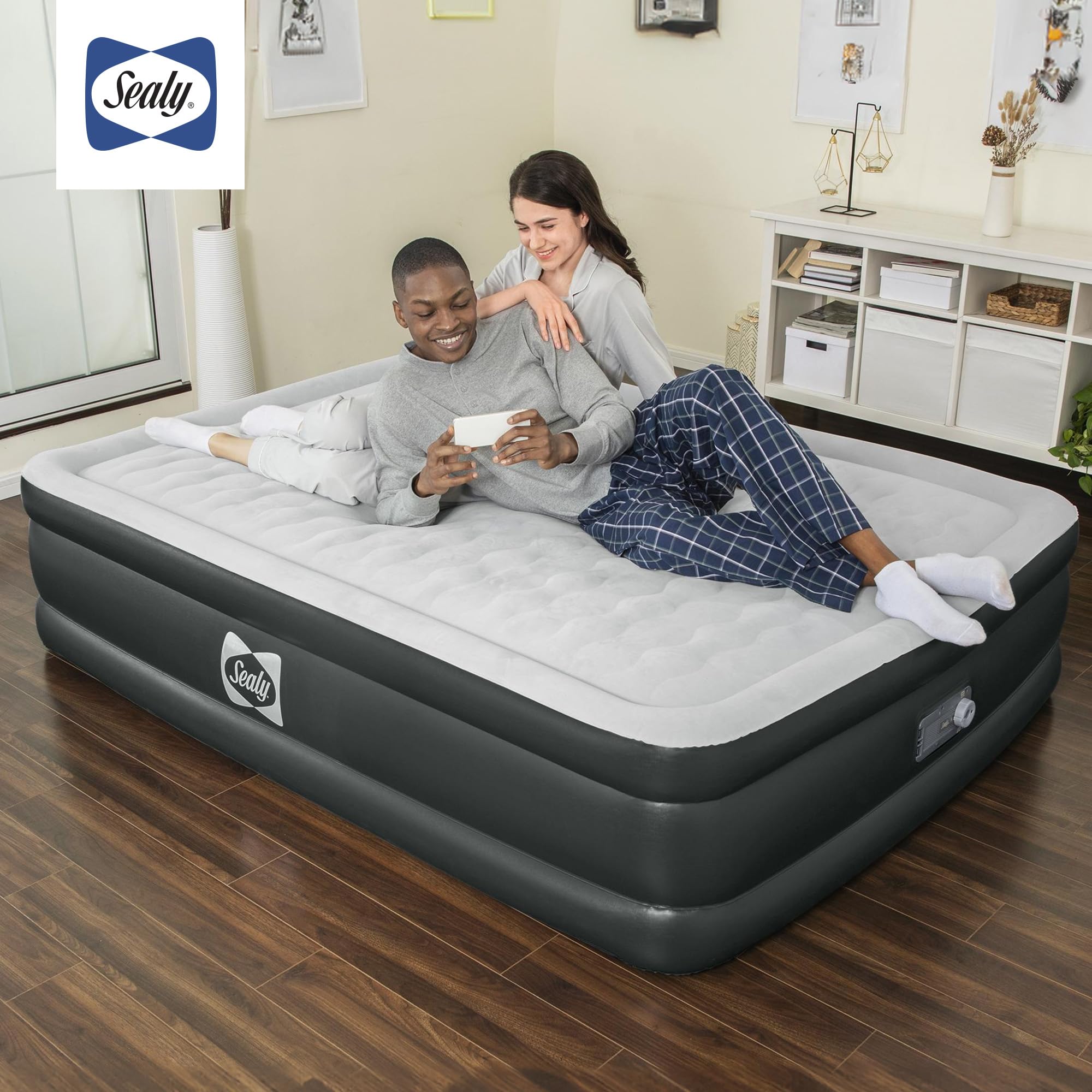 Sealy Tritech Queen Sized 20" Air Mattress Bed 2 Person w/Built-in AC Pump & Bag - Image 7