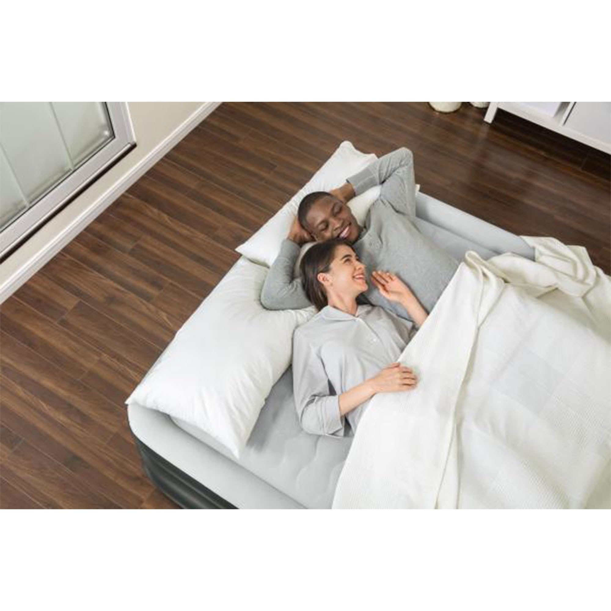 Sealy Tritech Queen Sized 20" Air Mattress Bed 2 Person w/Built-in AC Pump & Bag - Image 9