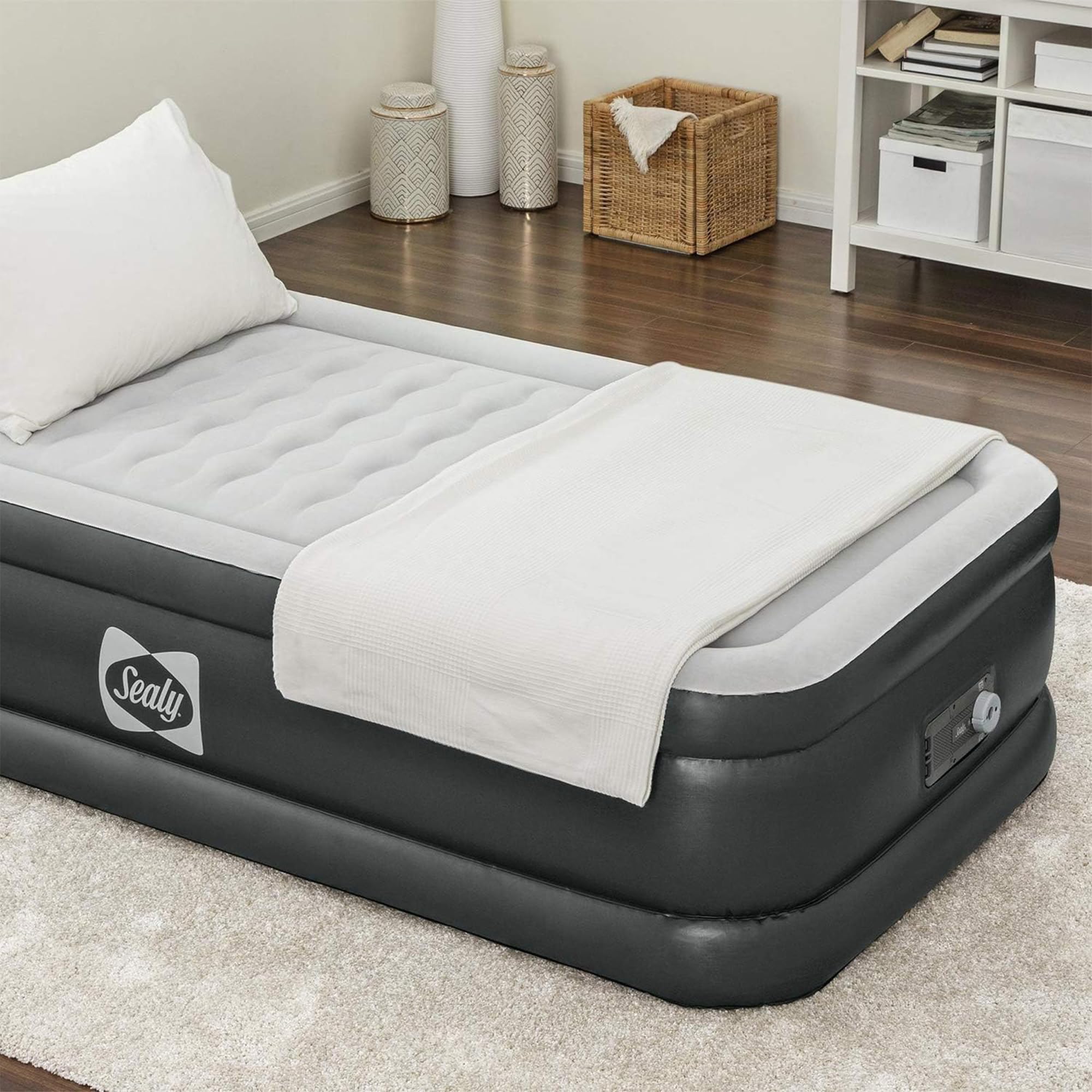 Sealy Tritech Twin Sized 20" Air Mattress Bed 2 Person w/Built-in AC Pump & Bag - Image 3